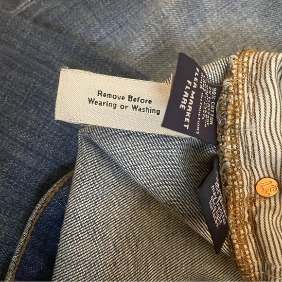 Madewell Flea Market Flare High Rise Jeans -Medium Whiskered Stone Wash size 26 - Picture 5 of 11